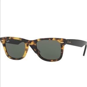 Limited Edition Wayfarer Ray-Ban @Collection